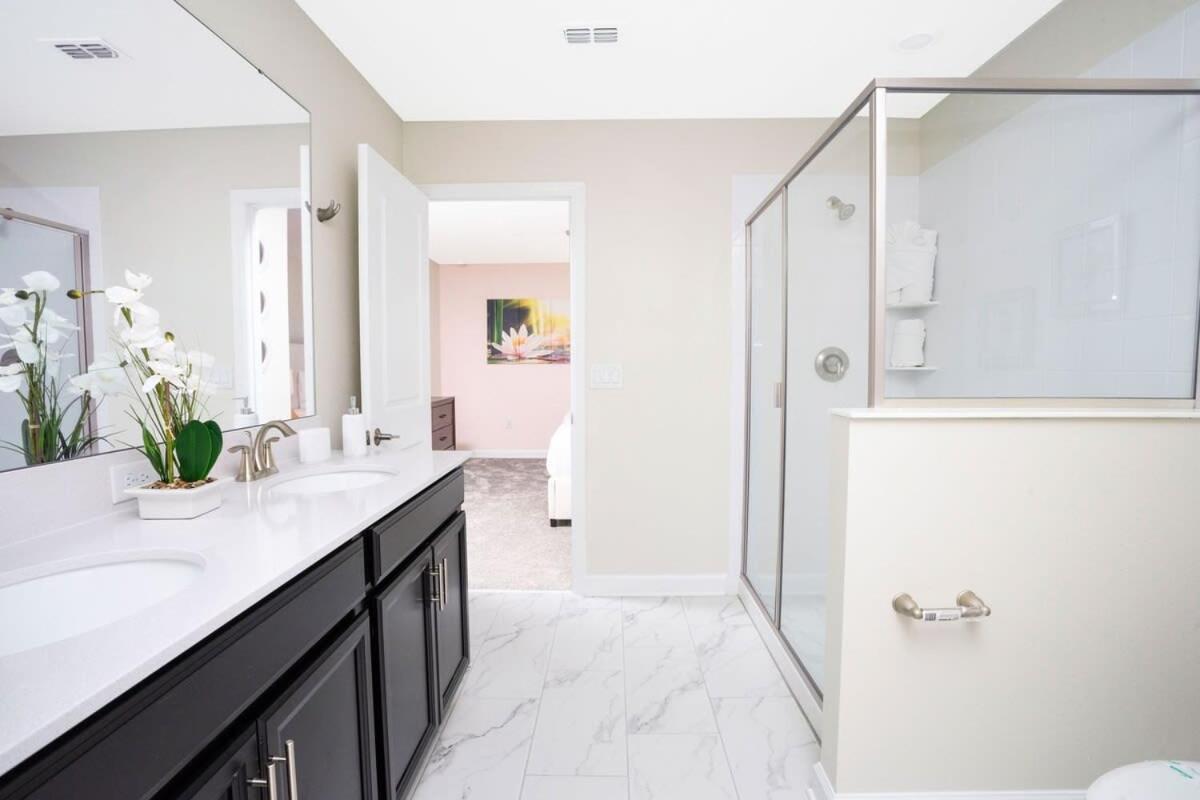 Marvelous 7bd/5ba Family Friendly W/ Gameroom & Pool Close To 1201 *