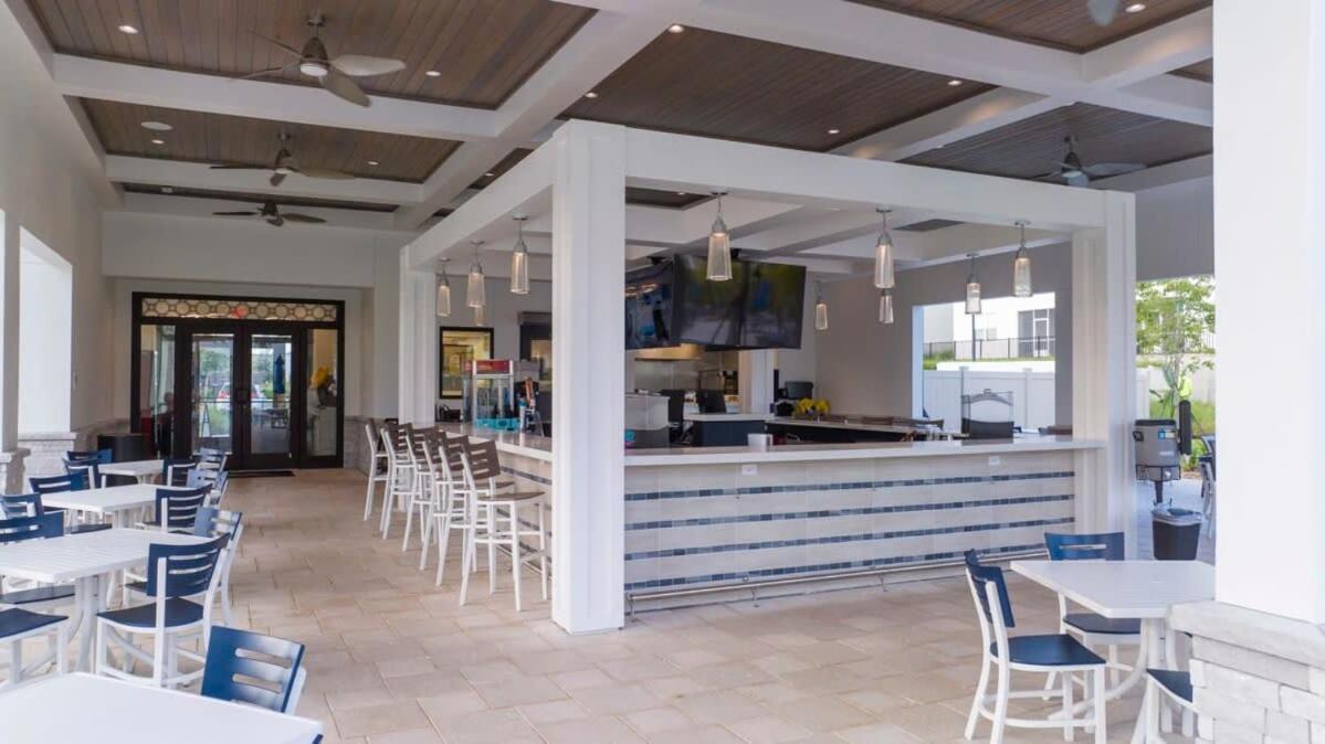 Marvelous 7bd/5ba Family Friendly W/ Gameroom & Pool Close To 1201 Holiday home