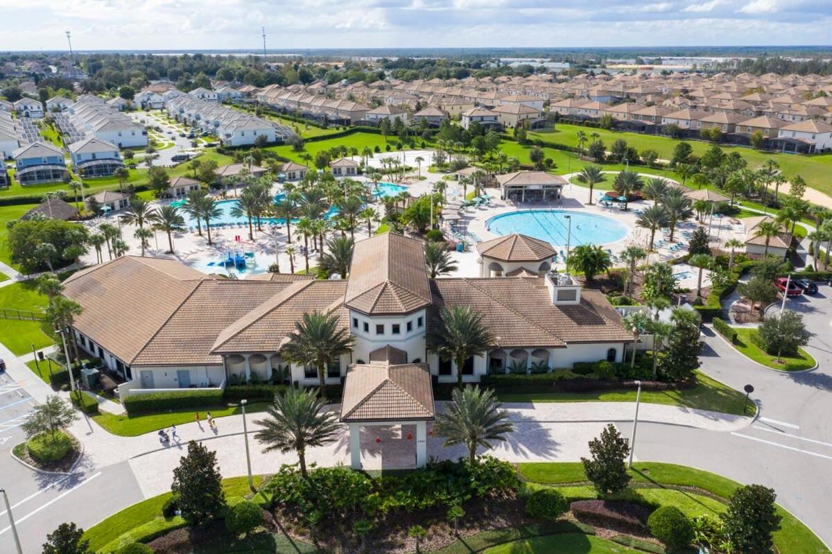 Holiday home Marvelous 7bd/5ba Family Friendly W/ Gameroom & Pool Close To 1201 Kissimmee