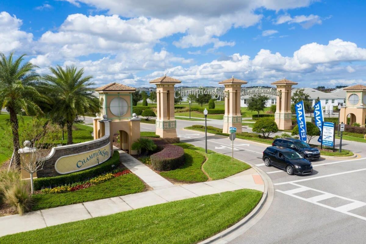 Marvelous 7bd/5ba Family Friendly W/ Gameroom & Pool Close To 1201 Kissimmee