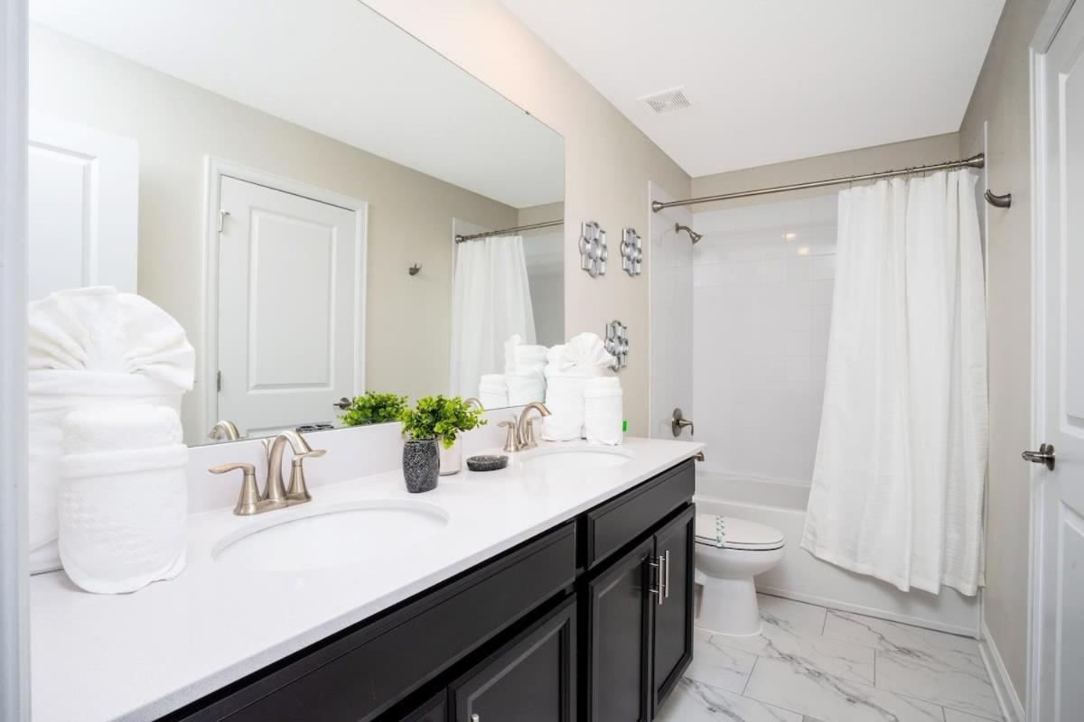 Marvelous 7bd/5ba Family Friendly W/ Gameroom & Pool Close To 1201 Holiday home Kissimmee