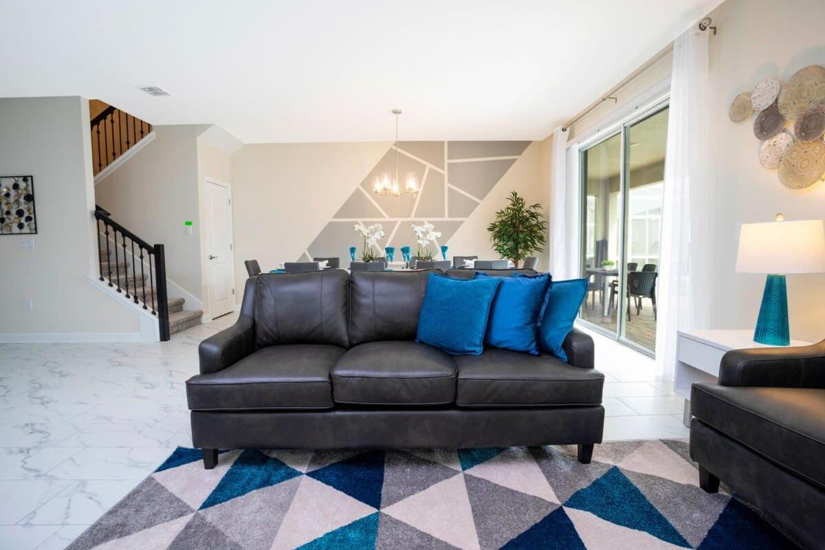 Marvelous 7bd/5ba Family Friendly W/ Gameroom & Pool Close To 1201 Kissimmee
