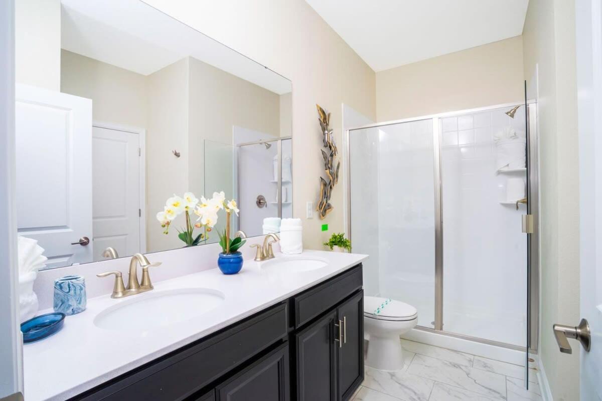 Marvelous 7bd/5ba Family Friendly W/ Gameroom & Pool Close To 1201 Kissimmee